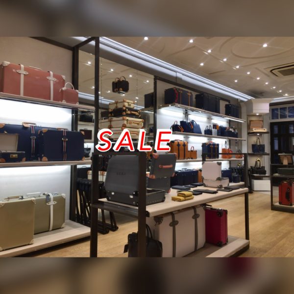 グローブトロッターロンドン本店の店内