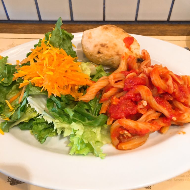 タルタルギーナのワンプレートランチ